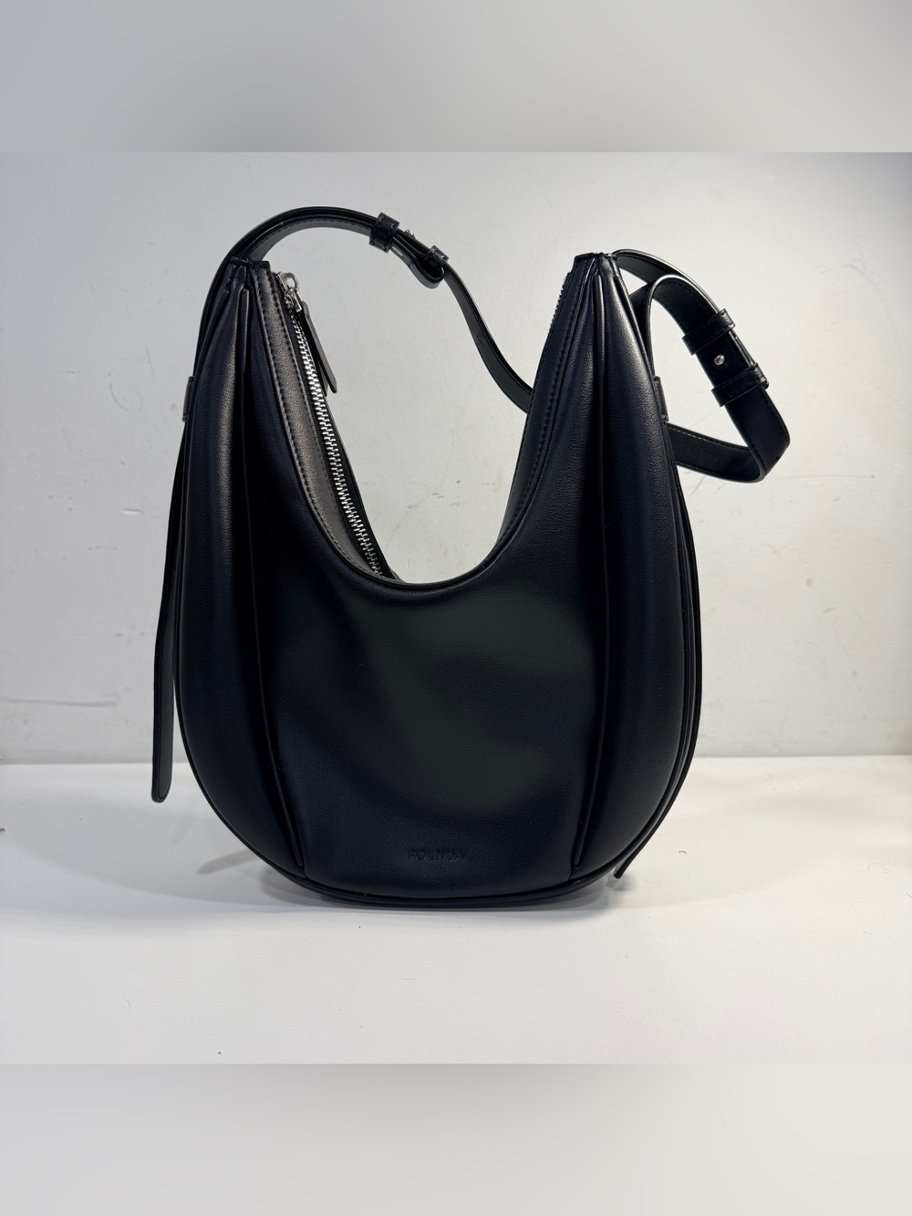 FOLNUA Oval Crescent Hobo Shoulder Bag Purse Black Leather